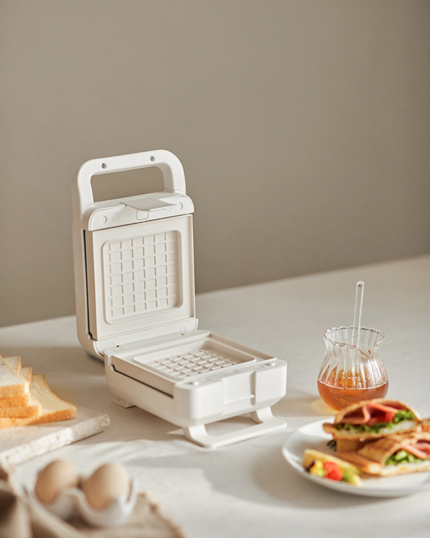 SnackPro™ - Compact Sandwich Maker